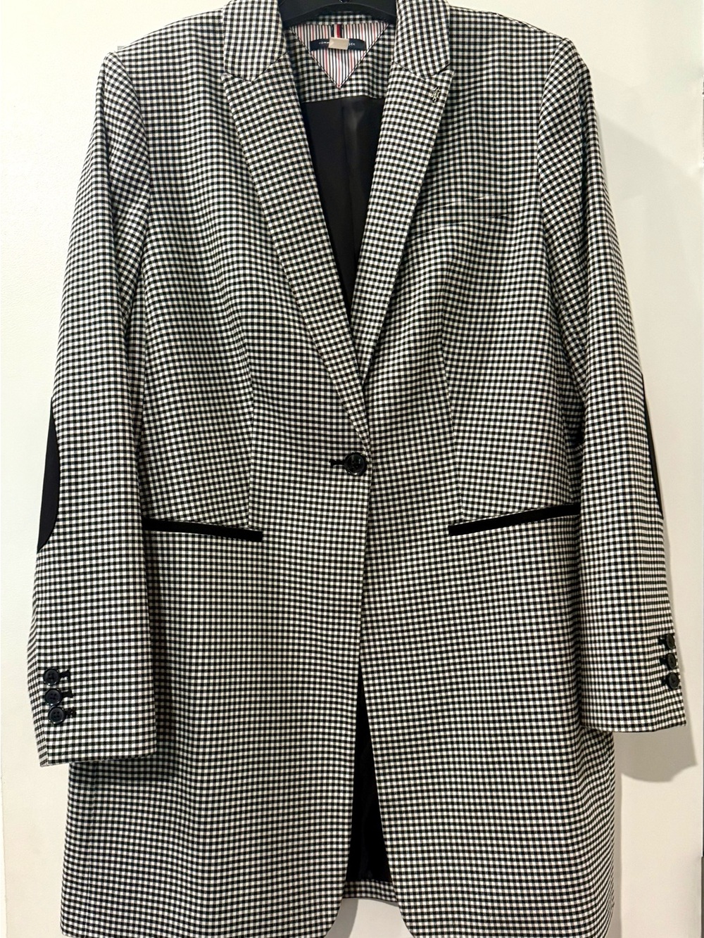 Tommy Hilfiger Black and White Houndstooth Sport Coat